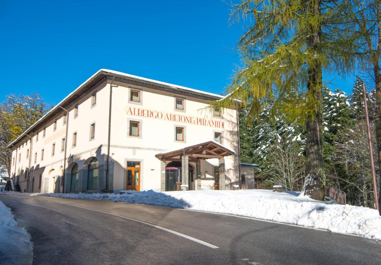 Abetone E Piramidi Resort Exterior foto